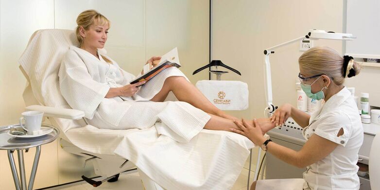 How to treat fungal disease on the legs