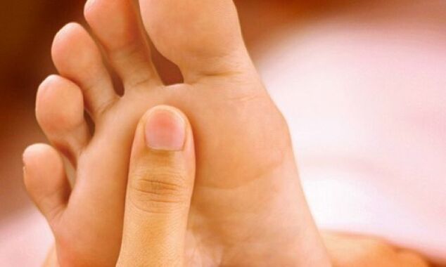 nail fungus on nails and feet